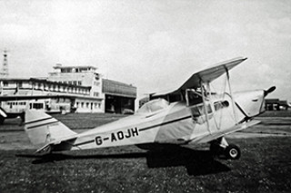 DH 83 Fox Moth